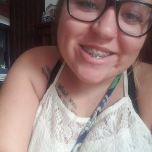 Meet your Posher, Brooke